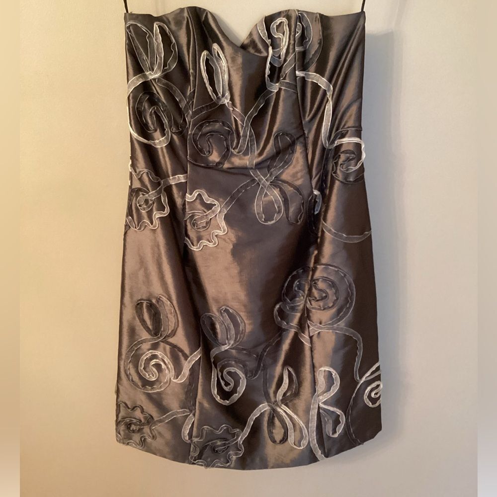 VINTAGE JESSICA McCLINTOCK SIZE 12 METALLIC GRAY SOUTACHE STRAPLESS MINI DRESS